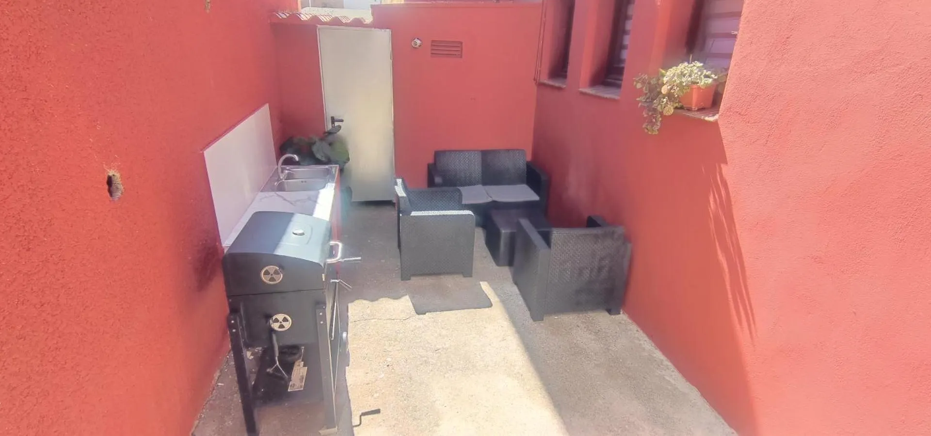 Estudio Completo Familiar La Jonquera Spain